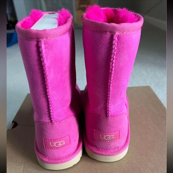 Pink Kids Classic II UGGS - Picture 4 of 6